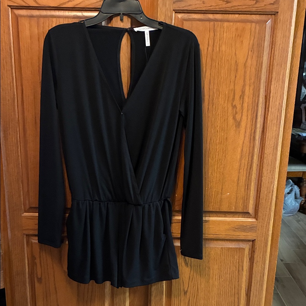 BCBGeneration Black Long Sleeve Romper shorts size xs